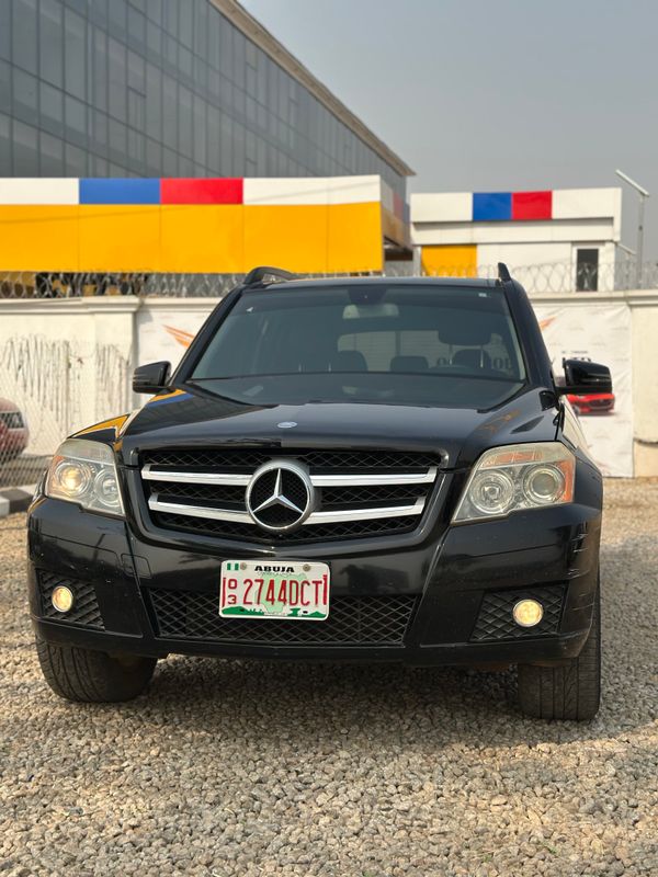 Thumbnail 3 of 2010 MERCEDES-BENZ GLK-Class 4matic